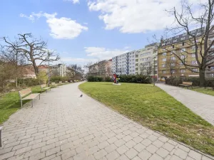 Prodej bytu 1+1, Praha - Holešovice, Osadní, 45 m2