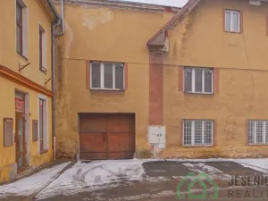 Prodej garáže, Javorník, 17. listopadu, 73 m2