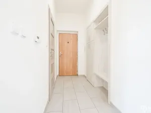 Pronájem bytu 2+kk, Olomouc, Jeremenkova, 48 m2