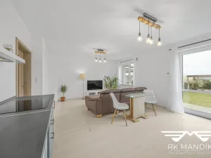 Prodej bytu 3+kk, Veliká Ves, Slunečná, 71 m2