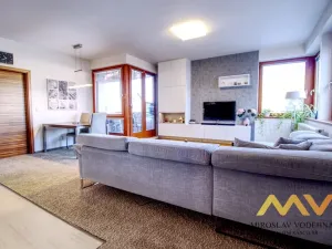 Pronájem bytu 4+kk, Hradec Králové - Nový Hradec Králové, Národních mučedníků, 95 m2