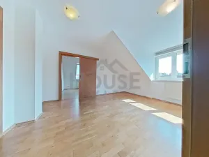 Prodej bytu 2+1, Praha - Dejvice, 57 m2