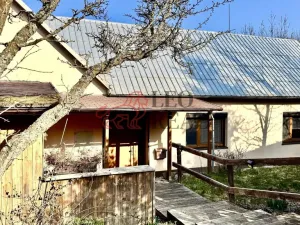 Prodej rodinného domu, Lopeník, 250 m2