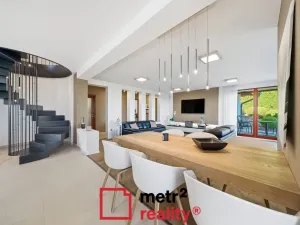 Prodej rodinného domu, Slatinky, 258 m2