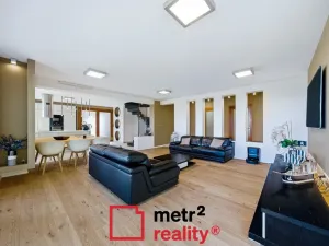 Prodej rodinného domu, Slatinky, 258 m2