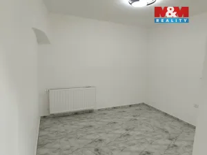 Pronájem bytu 3+kk, Bělá pod Bezdězem, Masarykovo náměstí, 80 m2