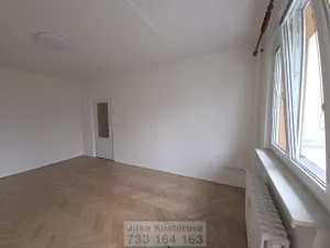 Pronájem bytu 2+1, Krnov - Pod Bezručovým vrchem, Seifertova, 55 m2