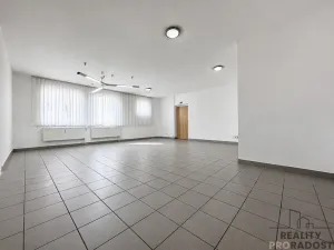 Pronájem kanceláře, Hodonín, Národní třída, 52 m2