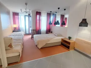 Pronájem bytu 1+kk, Praha - Střížkov, Makedonská, 35 m2