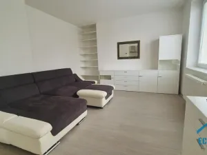 Pronájem bytu 3+1, Praha - Strašnice, Královická, 82 m2