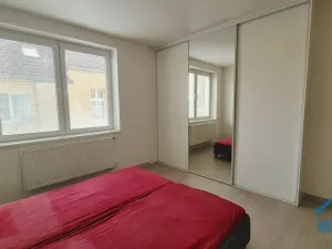 Pronájem bytu 3+1, Praha - Strašnice, Královická, 82 m2