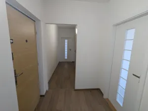 Pronájem bytu 2+1, Klášterec nad Ohří, Okružní, 59 m2