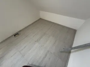 Pronájem bytu 2+1, Praha - Žižkov, Na Jarově, 50 m2