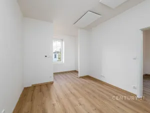 Prodej bytu 2+kk, Plzeň, Radyňská, 33 m2