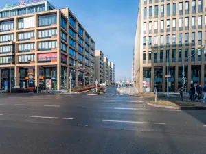 Pronájem obchodního prostoru, Praha - Karlín, U Mlýnského kanálu, 54 m2