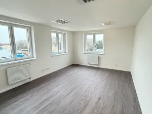 Pronájem kanceláře, Dobřejovice, 541 m2