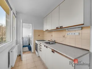 Prodej bytu 3+1, Hradec Králové - Slezské Předměstí, Polní, 58 m2