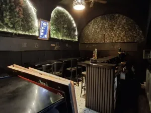 Pronájem komerční nemovitosti, Olomouc, Dolní náměstí, 24 m2