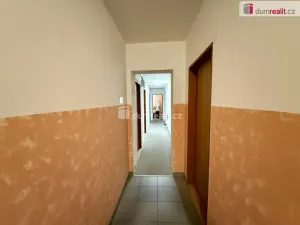 Prodej bytu 2+kk, Karlovy Vary - Dvory, Chebská, 46 m2