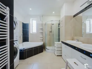 Prodej rodinného domu, Pardubice - Doubravice, 390 m2