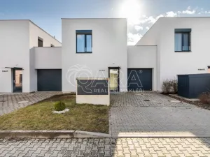 Prodej rodinného domu, Praha - Čakovice, Kurta Hubera, 136 m2