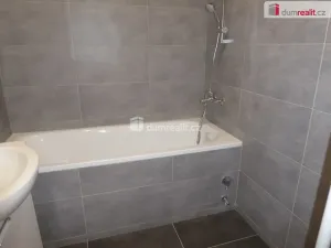 Prodej bytu 3+1, Liberec - Liberec VI-Rochlice, Na Jezírku, 70 m2