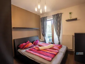 Prodej bytu 2+kk, Zbuzany, Lomená, 61 m2