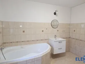 Prodej rodinného domu, Bělá pod Pradědem - Domašov, 228 m2