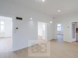 Pronájem bytu 3+1, Praha - Libeň, Na stráži, 110 m2