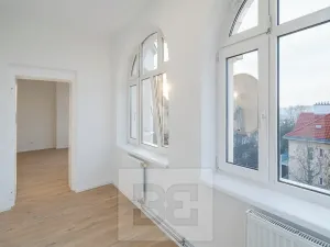 Pronájem bytu 3+1, Praha - Libeň, Na stráži, 110 m2