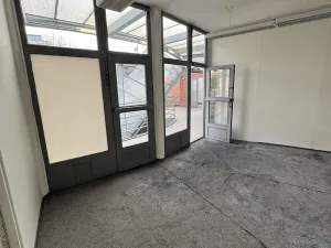 Pronájem obchodního prostoru, Zlín, třída Tomáše Bati, 20 m2