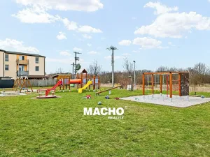 Prodej bytu 3+kk, Hostouň, U Tvrze, 70 m2