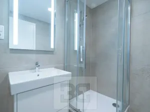 Pronájem bytu 1+kk, Praha - Hloubětín, Poděbradská, 32 m2