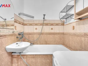 Prodej bytu 3+1, Hradec Králové, Smetanovo nábřeží, 66 m2