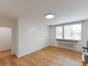 Pronájem bytu 2+kk, Praha - Bohnice, Radomská, 44 m2