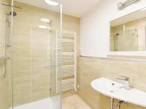 Pronájem bytu 2+kk, Praha - Bohnice, Radomská, 44 m2