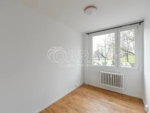 Pronájem bytu 2+kk, Praha - Bohnice, Radomská, 44 m2