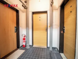 Prodej bytu 1+kk, Praha - Strašnice, Černokostelecká, 26 m2