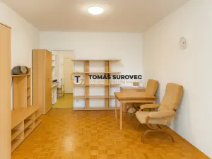 Pronájem bytu 1+kk, Zlín, Družstevní, 37 m2