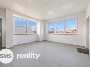 Prodej skladu, Valašské Meziříčí - Bynina, 767 m2