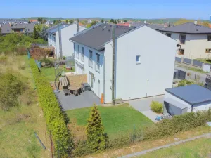Pronájem rodinného domu, Horoměřice, Karla IV., 94 m2