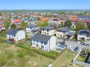 Pronájem rodinného domu, Horoměřice, Karla IV., 94 m2
