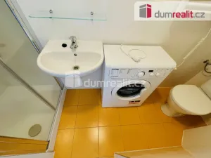 Pronájem bytu 1+kk, Praha - Smíchov, Na Skalce, 22 m2