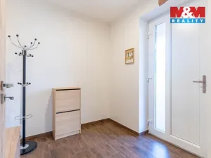 Prodej rodinného domu, Okrouhlá, 222 m2