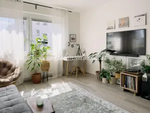 Prodej bytu 2+kk, Praha - Hloubětín, Saarinenova, 52 m2
