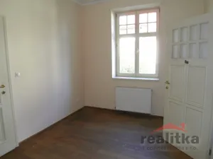 Pronájem bytu 3+1, Opava - Předměstí, Gudrichova, 117 m2