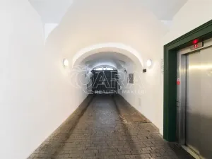 Pronájem kanceláře, Praha - Nové Město, Spálená, 127 m2