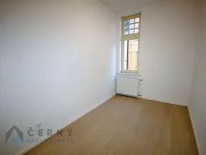 Prodej bytu 2+1, Liberec, Liliová, 149 m2