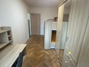 Pronájem bytu 3+1, Pardubice, Na Drážce, 70 m2
