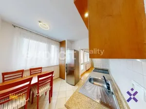 Pronájem bytu 3+1, Zlín, Budovatelská, 68 m2